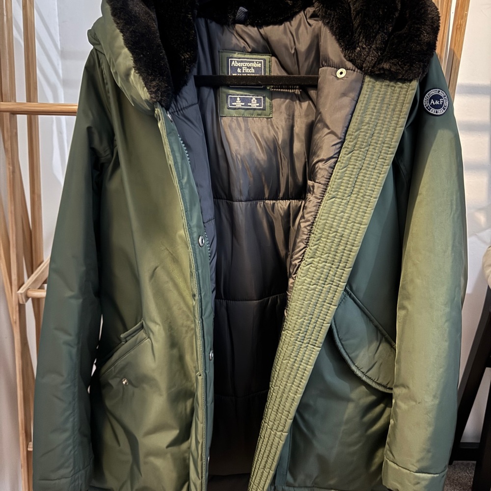 Abercrombie & Fitch Women’s Green Puffer Coat Parka
